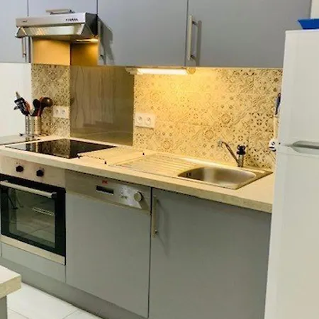 T3 Rénové Avec Climatisation, Terrasse, Wifi, Ascenseur Et Parking à 2 Min Des Thermes - Fr-1-703-112 Apartamento