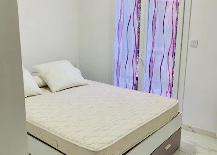 T3 Renove Avec Climatisation, Terrasse, Wifi, Ascenseur Et Parking A 2 Min Des Thermes - Fr-1-703-112 * אמלי-לה-באינס-פללדה
