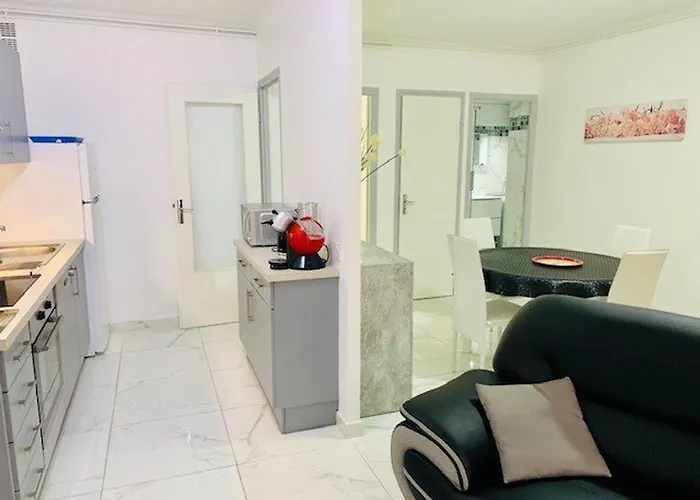 דירה T3 Renove Avec Climatisation, Terrasse, Wifi, Ascenseur Et Parking A 2 Min Des Thermes - Fr-1-703-112